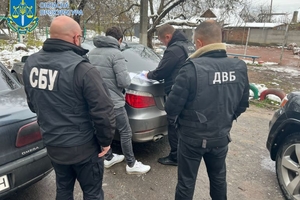Новини Вінниці / На Вінниччині викрили схему продажу «гуманітарних» автівок на 1,5 млн грн