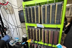 Новини Вінниці / Щодня створювали понад 500 фейкових акаунтів для Кремля: у Вінниці викрили потужну ботоферму