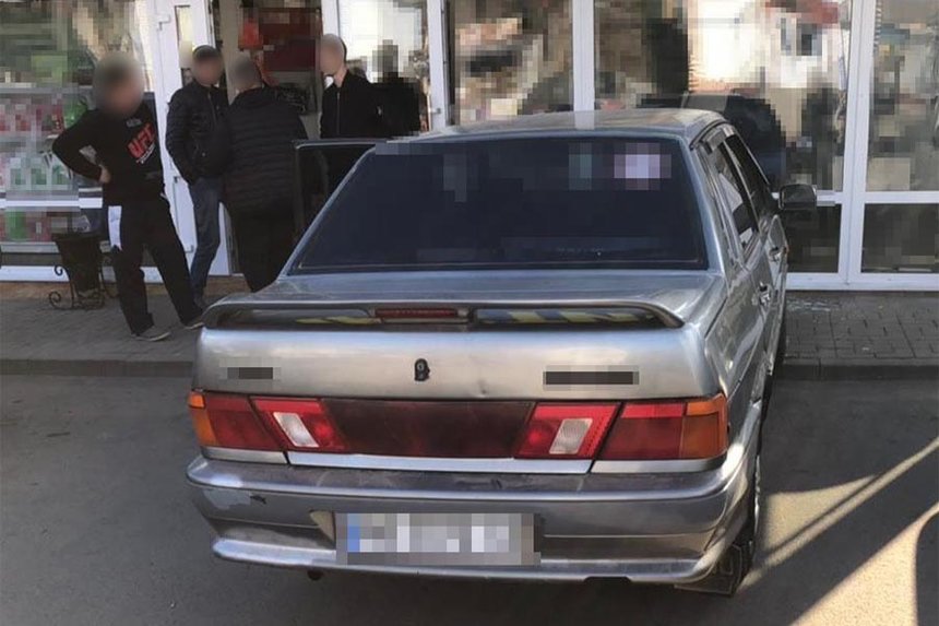 Новини Вінниці / Загальмувала завдяки будівлі: у місті на Вінниччині водійка легковика збила пішохода на тротуарі 