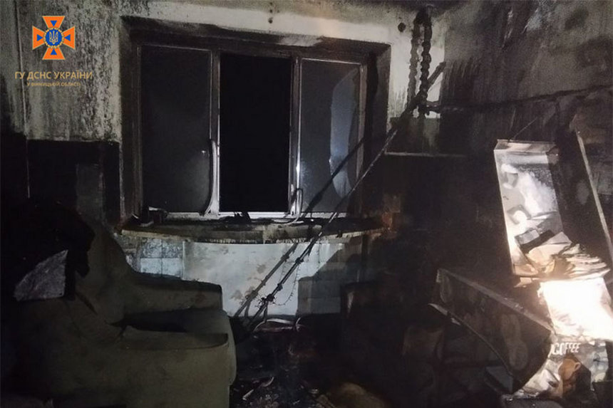 Новини Вінниці / Через пожежу у багатоповерхівці у Гнівані на Вінниччині рятувальники евакуювали усіх мешканців будинку