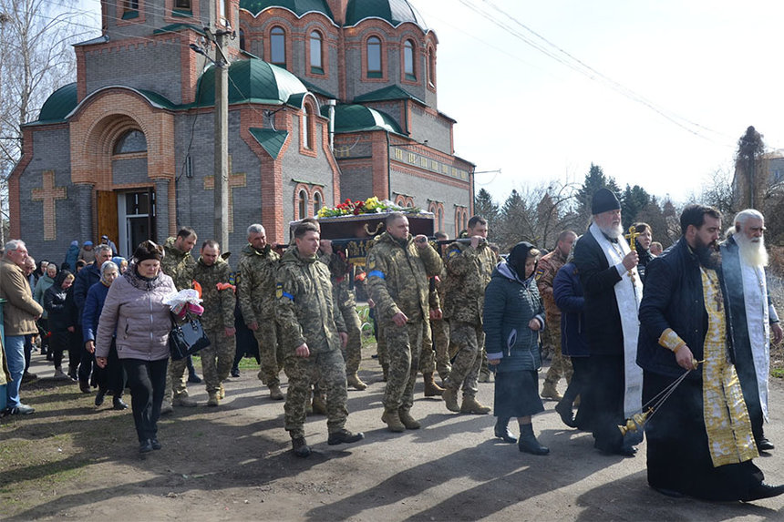 Новини Вінниці / На Вінниччині в останню путь провели загиблого воїна Сергія Рахнянського