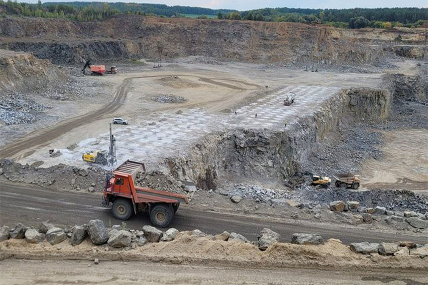 Новини Вінниці / Неподалік Вінниці відбуватиметься підрив породи на гранітному кар’єрі 