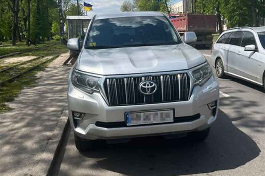Новини Вінниці / На Вінниччині випадково виявили позашляховик, який перебував у розшуку