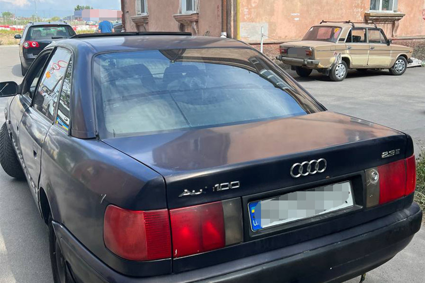 Новини Вінниці / «Некерована» Audi: дві ДТП поспіль вчинив у Вінниці п’яний водій