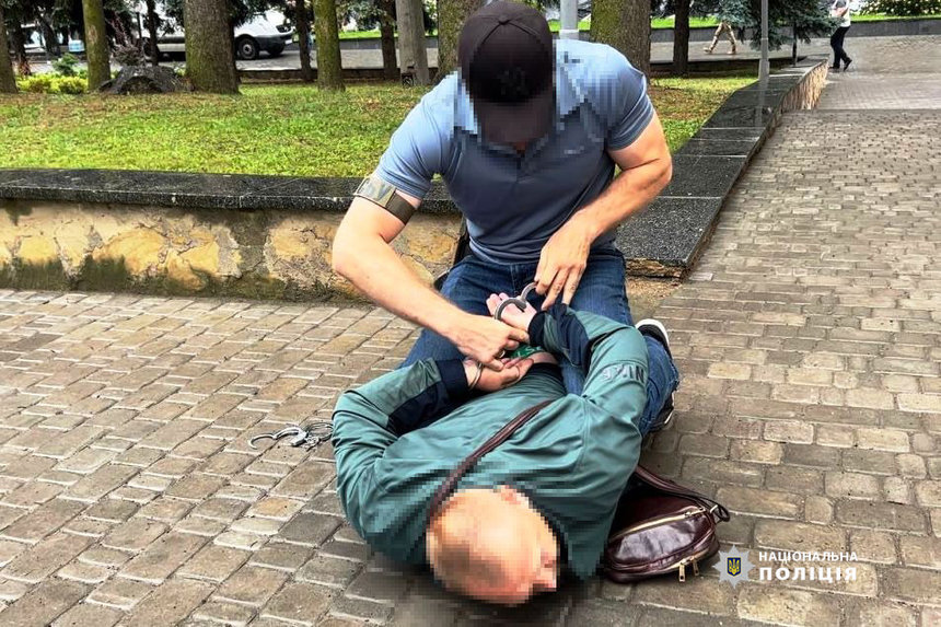 Новини Вінниці / У Вінниці затримали «контррозвідника», який пропонував «вирішити питання» пораненого бійця з переведенням до іншого шпиталю