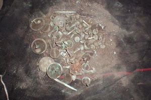 Новости Винницы и области / На Вінниччині знайшли скарб бронзових виробів культури Ноуа / Інформаційний портал На Париже Новини Вінниці / На Вінниччині знайшли скарб бронзових виробів культури Ноуа