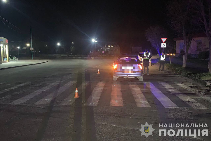 Новини Вінниці / На Вінниччині легковик на зебрі збив молоду жінку