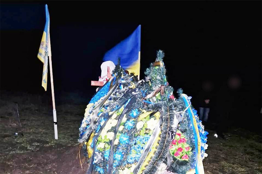 Новини Вінниці / На Вінниччині затримали раніше судимого чоловіка, який пошкодив могили воїнів