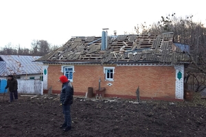 Новости Винницы и области / Один з «Шахедів» під час нічної атаки збили на Вінниччині: уламки пошкодили житлові будинки / Інформаційний портал На Париже Новини Вінниці / Один з «Шахедів» під час нічної атаки збили на Вінниччині: уламки пошкодили житлові будинки