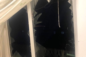 Новости Винницы и области / Один з «Шахедів» під час нічної атаки збили на Вінниччині: уламки пошкодили житлові будинки / Інформаційний портал На Париже Новини Вінниці / Один з «Шахедів» під час нічної атаки збили на Вінниччині: уламки пошкодили житлові будинки