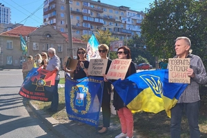 Новости Винницы и области / «Не мовчи - полон вбиває»: у Вінниці провели акцію підтримки військовополонених / Інформаційний портал На Париже Новини Вінниці / «Не мовчи - полон вбиває»: у Вінниці провели акцію підтримки військовополонених