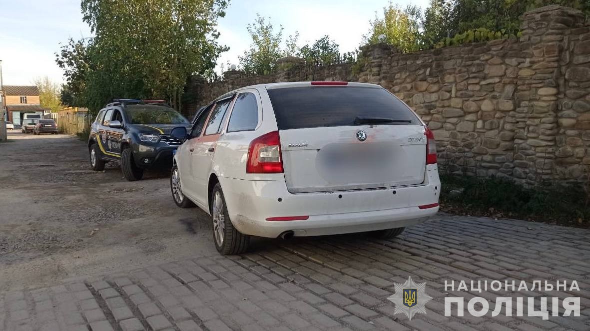 Поліція затримала 34-річного чоловіка, який наїхав на вінницького волонтера біля дитсадка / Новости Винницы и области / Інформаційний портал На Париже Новини Вінниці / Поліція затримала 34-річного чоловіка, який наїхав на вінницького волонтера біля дитсадка