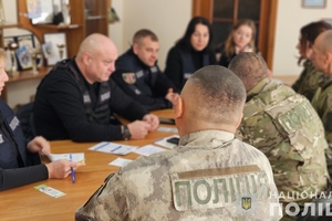 Новини Вінниці / Психологи та кінологи поліції Вінниччини продовжують підтримувати поранених, які проходять реабілітацію в закладах охорони здоров’я МВС