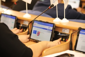 Новости Винницы и области / Вінницька облрада підтримала План Перемоги Президента України / Інформаційний портал На Париже Новини Вінниці / Вінницька облрада підтримала План Перемоги Президента України