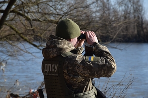 Новини Вінниці / Мешканець Вінниччини планував переплисти крижану Тису