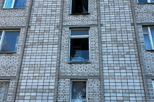 Новини Вінниці / Наслідки російського удару по Ладижину: поліція, рятувальники та волонтери працювали на місці обстрілу