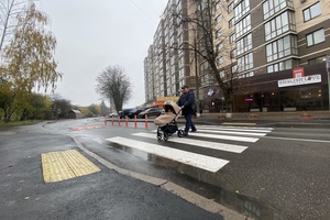 Новини Вінниці / У Вінниці по вулиці Олега Антонова встановили «берлінські подушки»