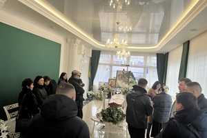 Новости Винницы и области / У Вінниці попрощалися з В'ячеславом Узелковим (ФОТО) / Інформаційний портал На Париже Новини Вінниці / У Вінниці попрощалися з В'ячеславом Узелковим (ФОТО)