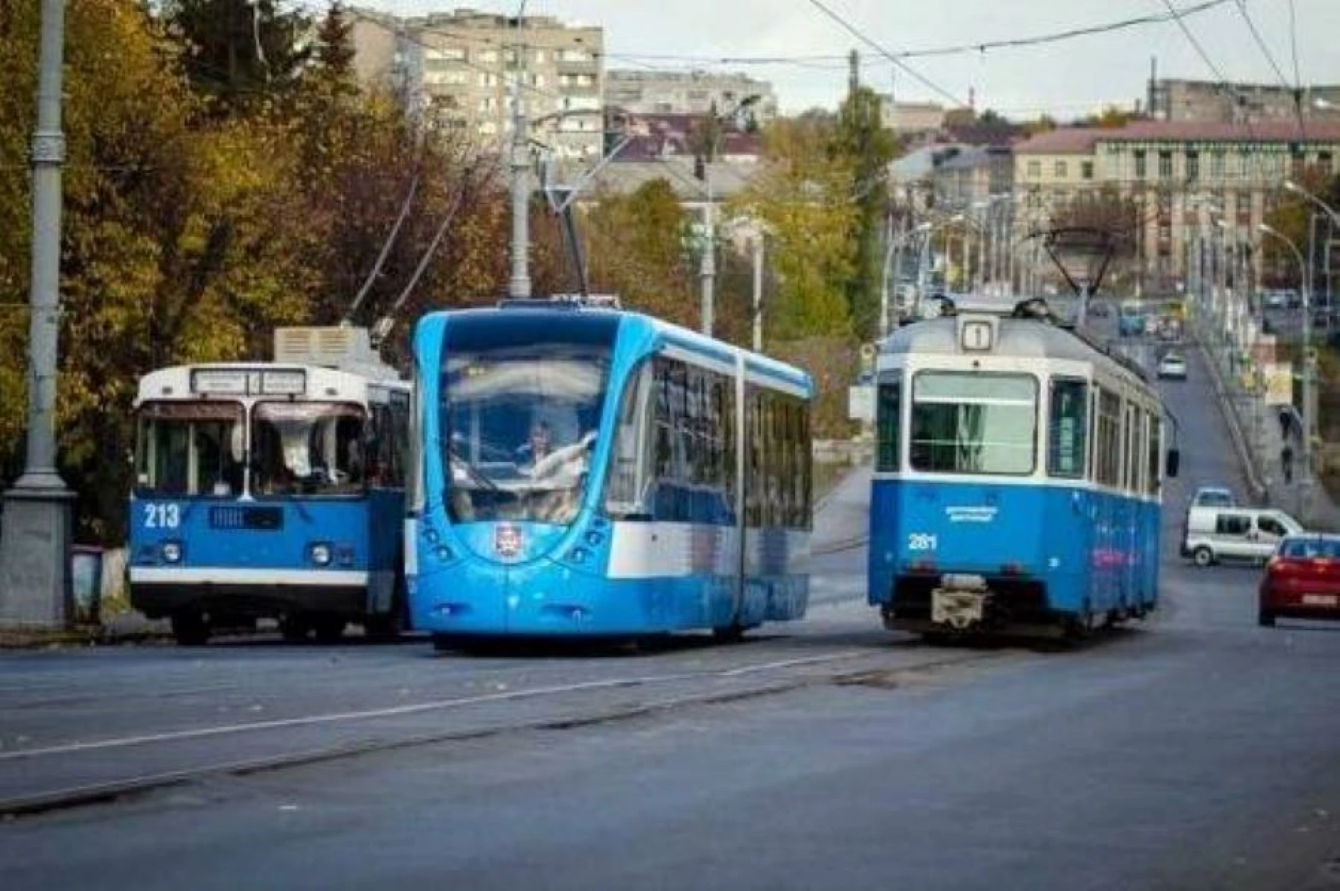 Громадський транспорт.