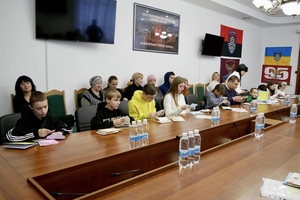 Новости Винницы и области / Діти ВПО, які проживають на Вінниччині отримали подарунки від дітей Японії / Інформаційний портал На Париже Новини Вінниці / Діти ВПО, які проживають на Вінниччині отримали подарунки від дітей Японії