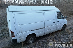 Новини Вінниці / На Вінниччині чоловік незаконно заволодів мікроавтобусом та зберігав бойову гранату 