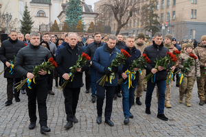 Новини Вінниці / У День Соборності України вінничани вшанували пам’ять героїв, які загинули у боротьбі за Батьківщину