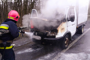 Новини Вінниці / У Вінниці на об’їзній загорілась автівка посеред дороги