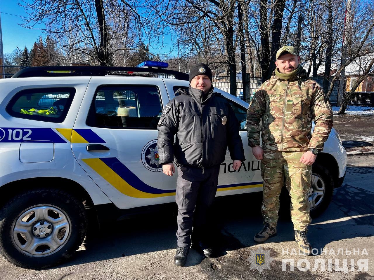 Новини Вінниці / У Вінниці поліцейський та військовослужбець допомогли жінці, яка отруїлась чадним газом