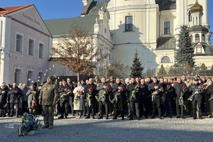 Новини Вінниці / У третю річницю повномасштабного вторгнення вінничани вшанували пам’ять Героїв, які віддали життя за Україну