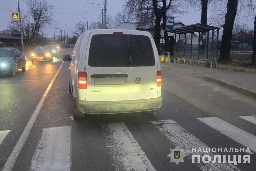 Новини Вінниці / У Вінниці під колеса Volkswagen потрапив 45-річний пішоход