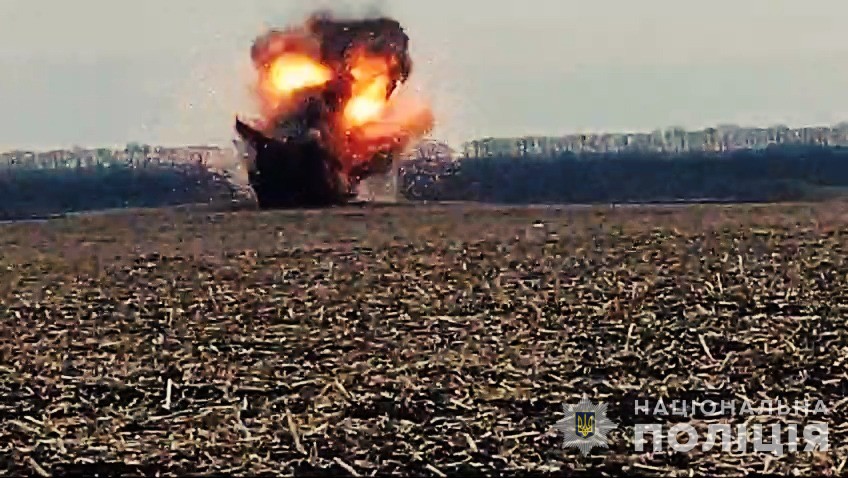 Новини Вінниці / Вибухотехніки Вінниччини знешкоджують залишки ворожих шахедів та нагадують про правила мінної безпеки