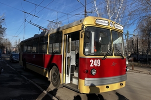 Новини Вінниці / Від стареньких МТБ до сучасних Vinline: Вінницькому тролейбусу виповнилося 61 рік