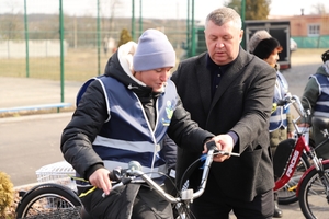 Новости Винницы и области / У Стрижавці соцпрацівники їздитимуть на триколісних електричних велосипедах / Інформаційний портал На Париже Новини Вінниці / У Стрижавці соцпрацівники їздитимуть на триколісних електричних велосипедах