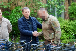 Новини Вінниці / 100 FPV-дронів отримали бійці одного зі спецпідрозділів ЗСУ від Вінниці