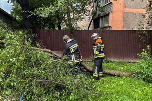 Новини Вінниці / Через рясні дощі на Вінниччині затопило підвали закладів освіти, укриття та житлові будинки
