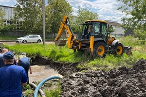 Новини Вінниці / На магістральному водогоні у Вінниці сталась аварія