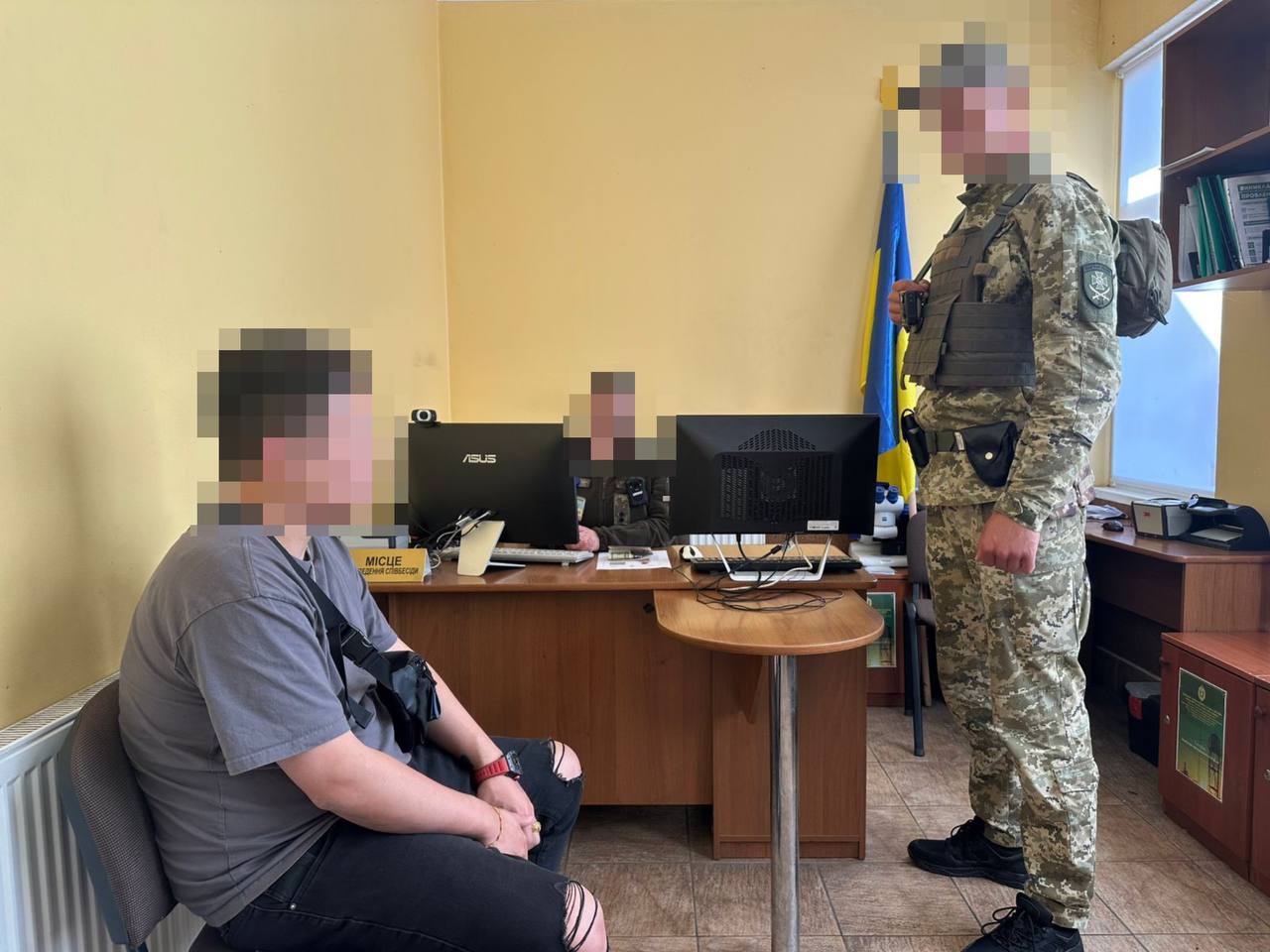 Новини Вінниці / На Вінниччині громадянин Китаю намагався потрапити в Україну за долари