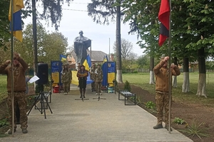 Новини Вінниці / На Вінниччині відкрили Алеї пам’яті на честь загиблих воїнів «Червоної Калини»