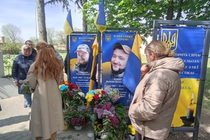 Новини Вінниці / На Вінниччині відкрили Алеї пам’яті на честь загиблих воїнів «Червоної Калини»