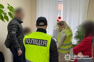 Новини Вінниці / На Вінниччині затримали лікарів, які за гроші надавали групу інвалідності  