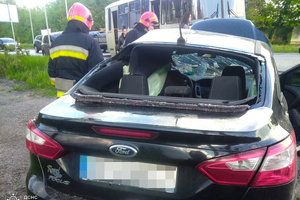 Новини Вінниці / На Вінниччині зіткнулися два автобуси і автівка: у салоні Ford затисло водійку