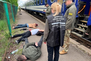 Новини Вінниці / На залізничній станції «Ягодин» затримали вінничанина та ще двох чоловіків, які намагалися перетнути кордон