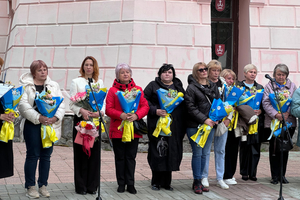 Новини Вінниці / «Серце матері воїна»: у центрі Вінниці пройшла фотовиставка до Дня матері