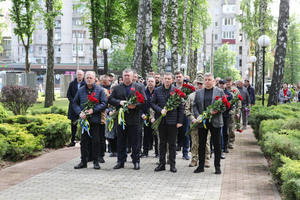 Новини Вінниці / У Вінниці у День пам’яті та перемоги над нацизмом вшанували пам’ять загиблих в Другій світовій війні