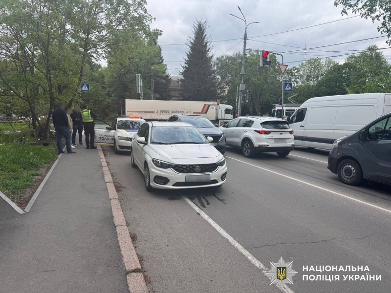 Новини Вінниці / У Вінниці внаслідок ДТП двоє дітей отримали тілесні ушкодження - старший з них госпіталізований 