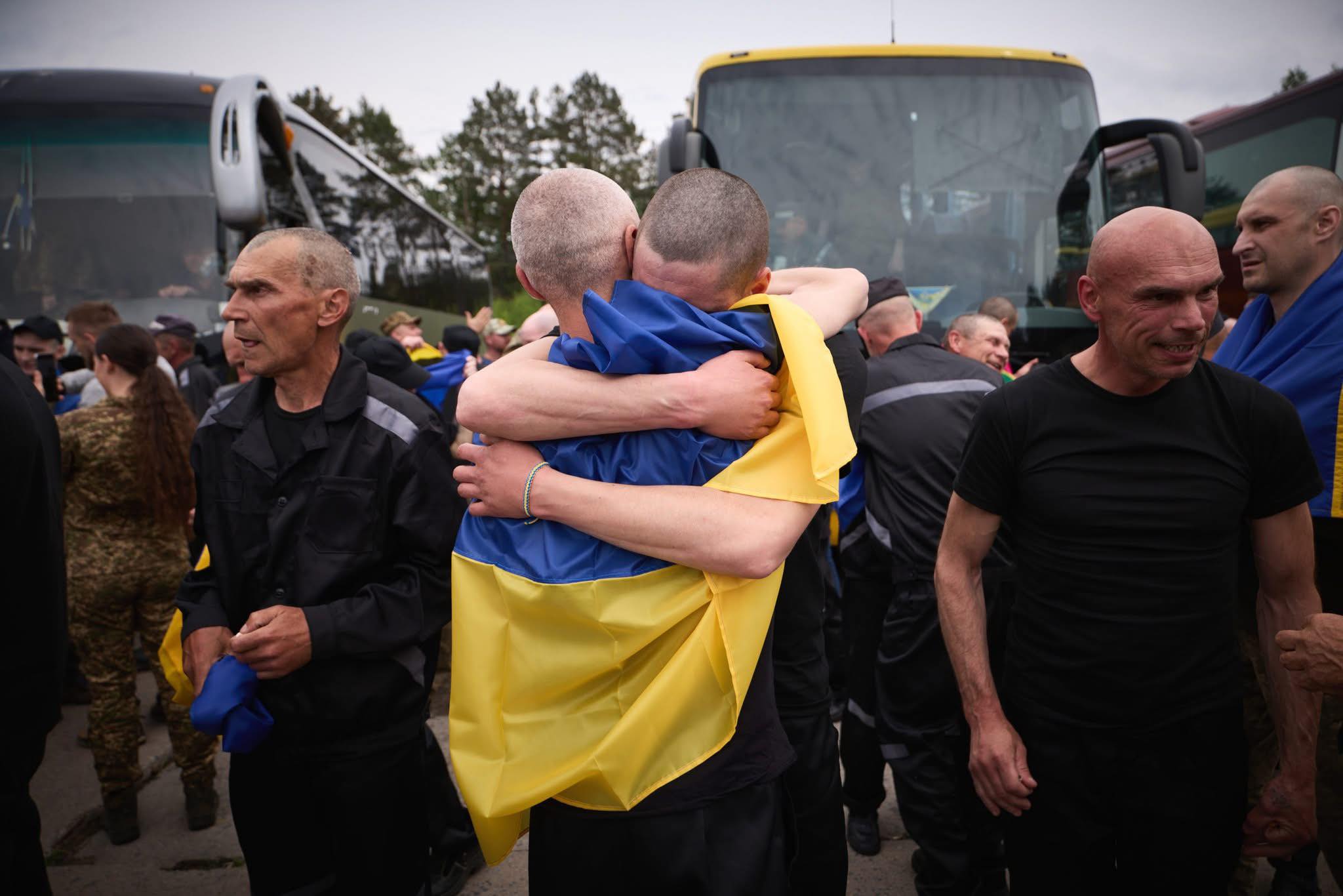 Новини Вінниці / За три дні масштабного обміну додому повернулися 45 військових з Вінниччини