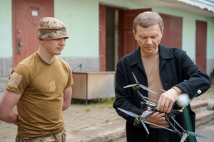 Новини Вінниці / 300 FPV-дронів на східний напрям фронту: Вінницька громада передала допомогу бійцям Третьої штурмової бригади
