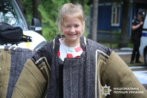 Новини Вінниці / Інтерактивні ігри, конкурси та сюрпризи: у гості до мешканців табору "ЯМаріуполь" завітали поліцейські Вінниччини 