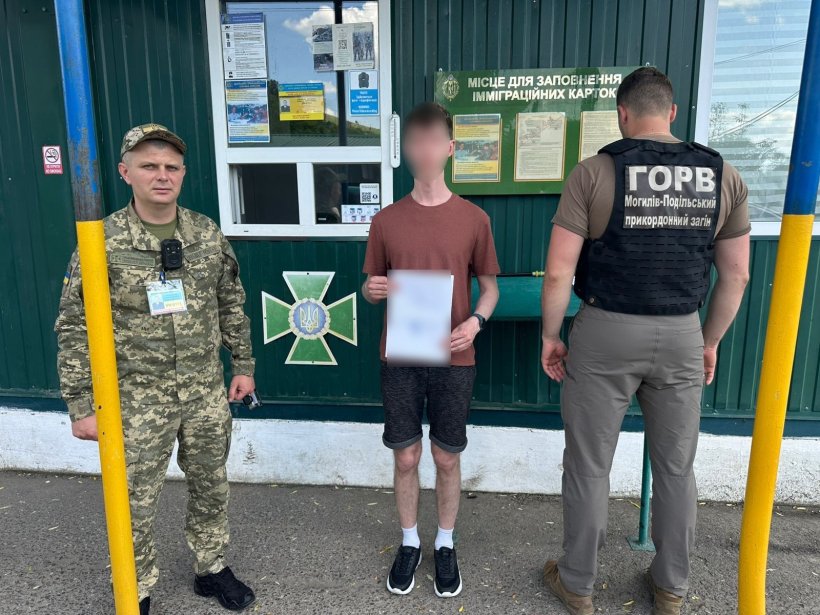 Новини Вінниці / На Вінниччині чоловік з фальшивими документами хотів поїхати "у відпустку" за кордон