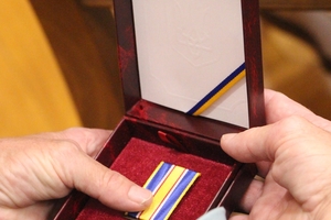Новини Вінниці / На Вінниччині родинам загиблих захисників вручили посмертні державні нагороди